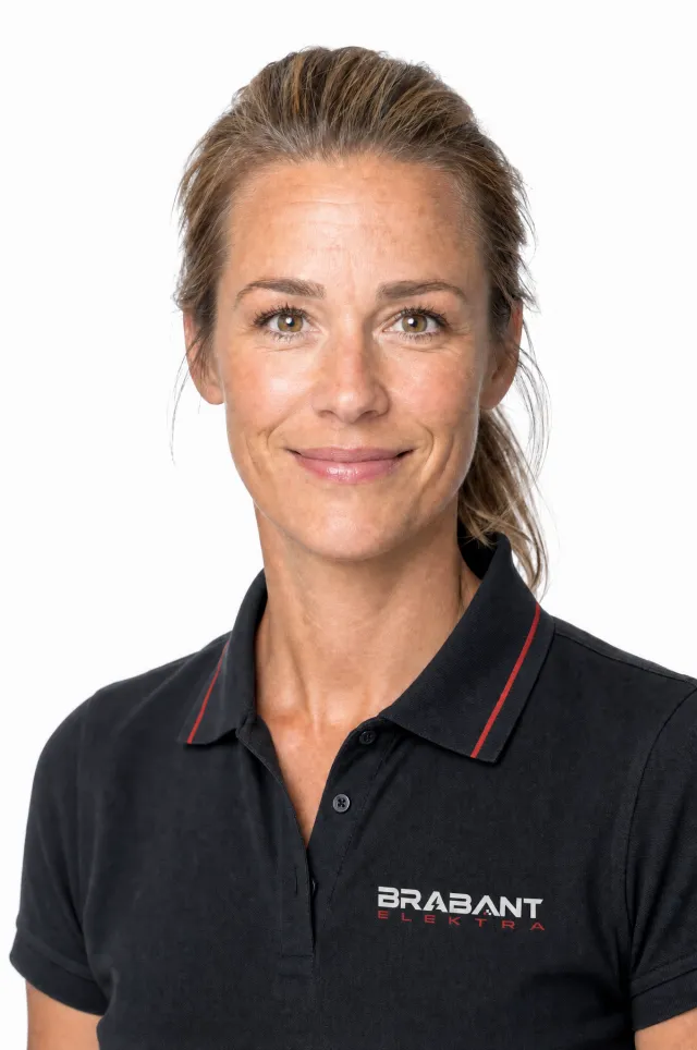 Linda, planning en klantcontact bij Brabant Elektra